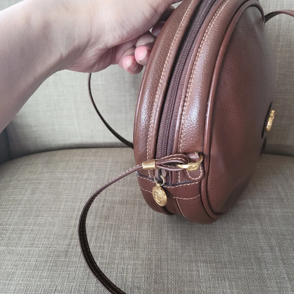Gucci Round Brown Leather Crossbody Bag - Picture 4 of 16